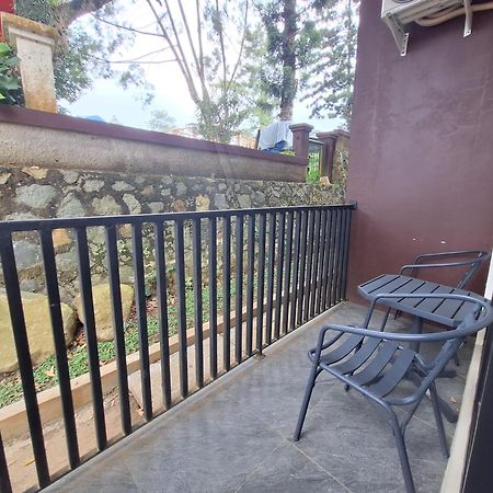 Urbanview Hotel Inkoppabri Cisarua Puncak Esterno foto