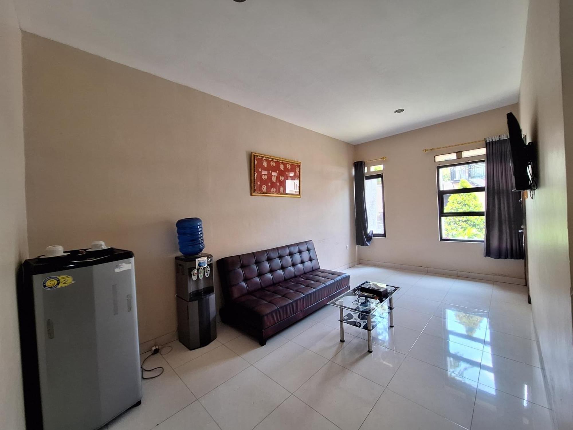 Urbanview Hotel Inkoppabri Cisarua Puncak Esterno foto
