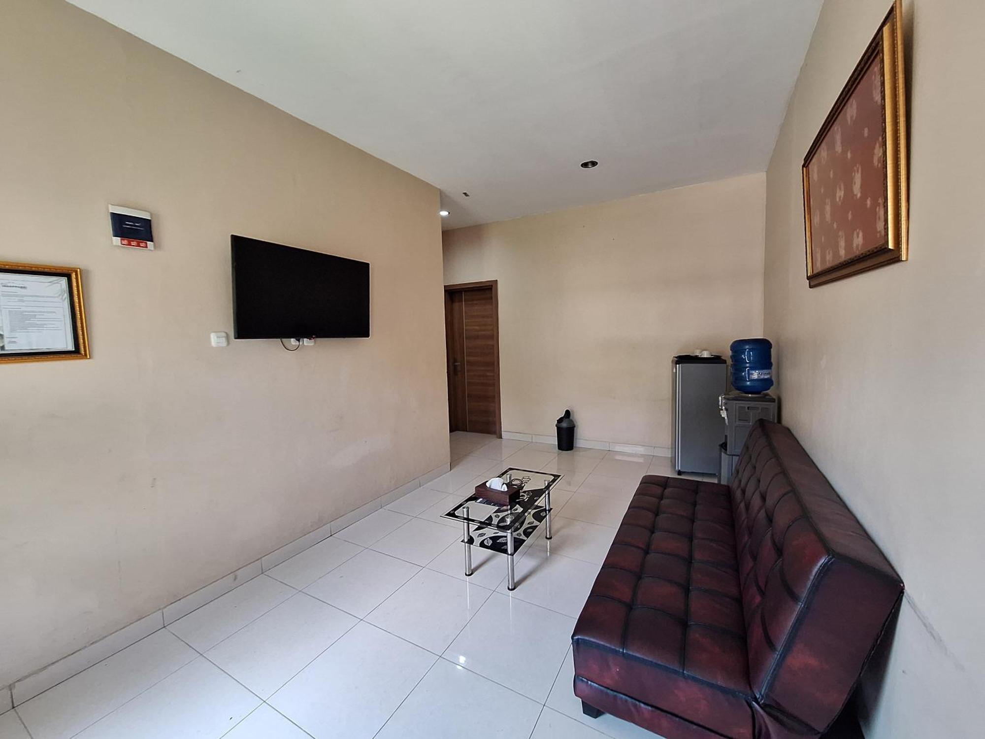 Urbanview Hotel Inkoppabri Cisarua Puncak Esterno foto