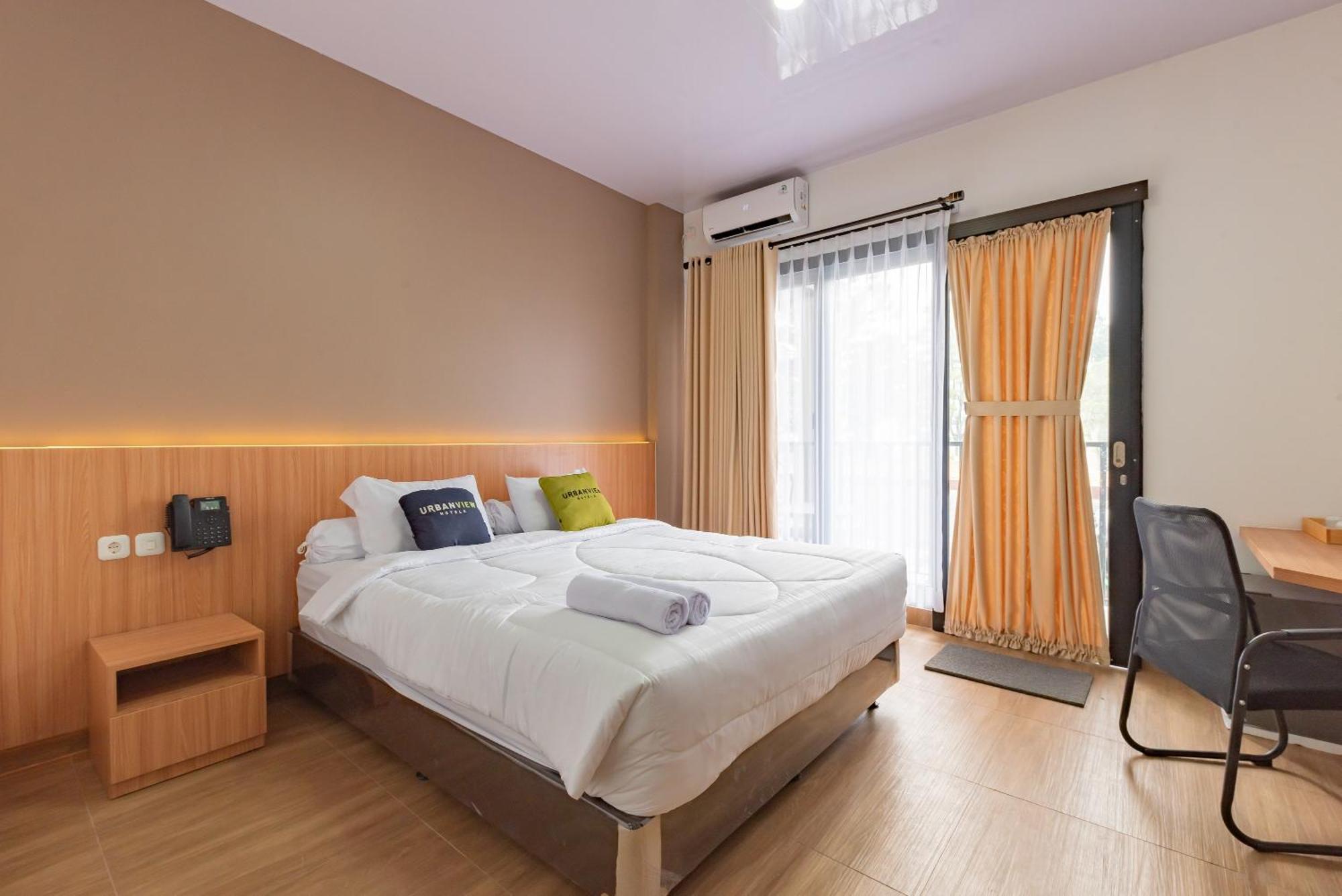 Urbanview Hotel Inkoppabri Cisarua Puncak Esterno foto