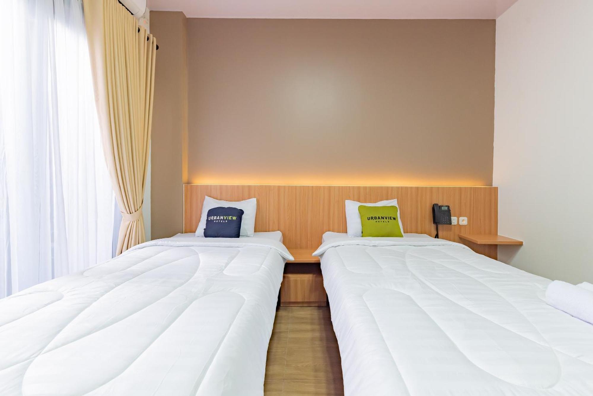 Urbanview Hotel Inkoppabri Cisarua Puncak Esterno foto