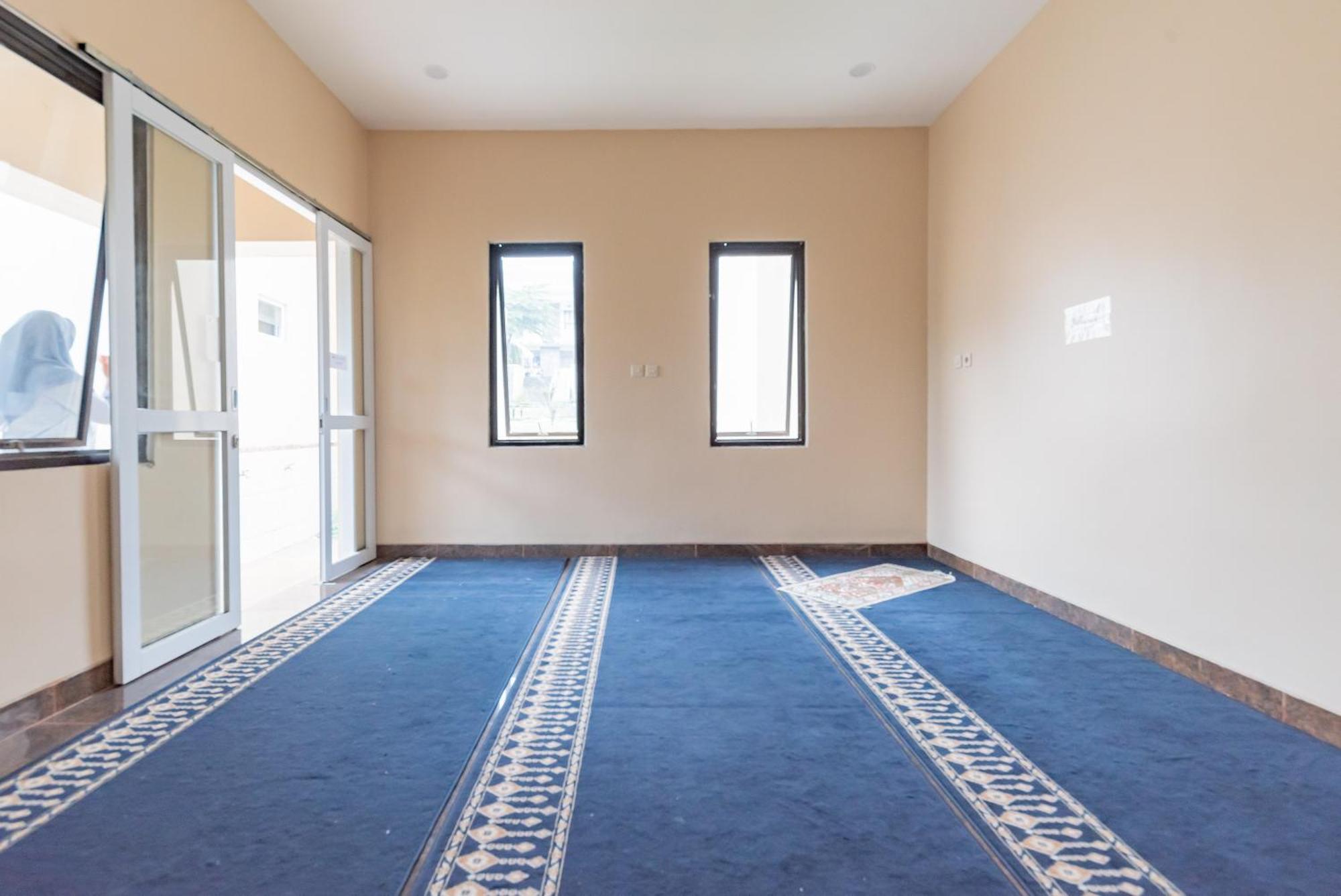 Urbanview Hotel Inkoppabri Cisarua Puncak Esterno foto