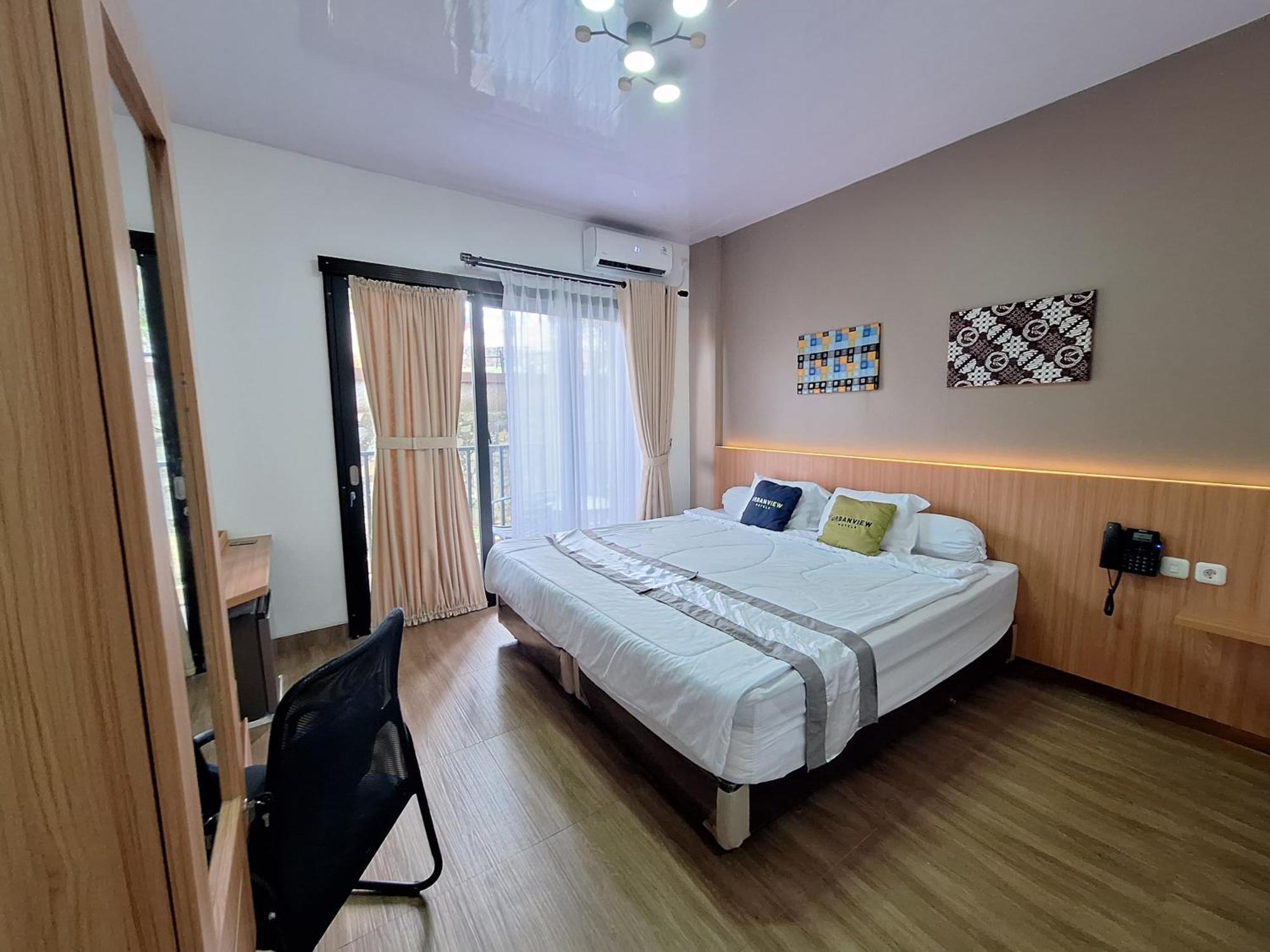 Urbanview Hotel Inkoppabri Cisarua Puncak Esterno foto